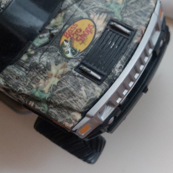 2005 Hummer Truck Pro BASS Shop Camo Truck - Picture 7 of 7